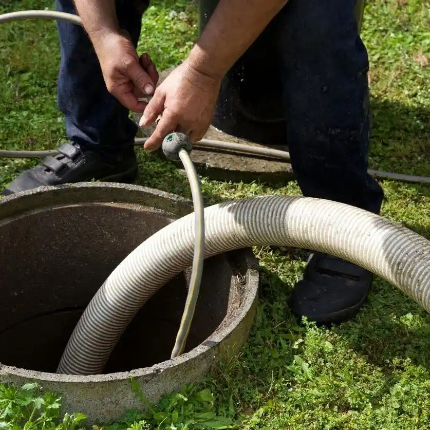 septic tank services Elyria